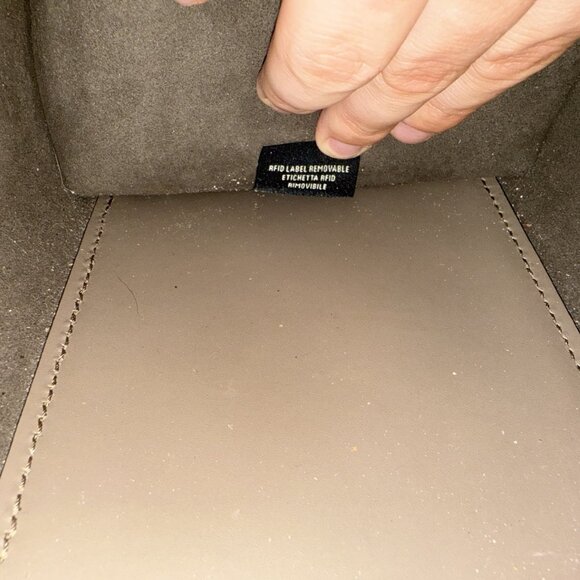 Fendi Roma leather tote - Picture 6 of 10